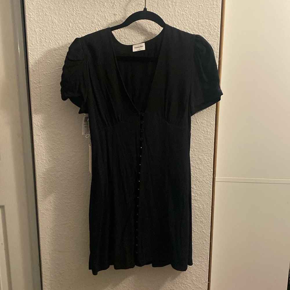 Aritzia Sunday Best Sandrine Dress